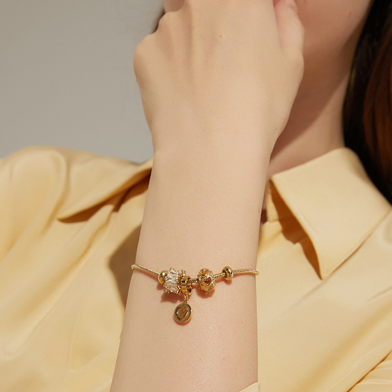 RUSI Korean version of zircon flower bracelet female net red bracelet student simple ins personality hand jewelry