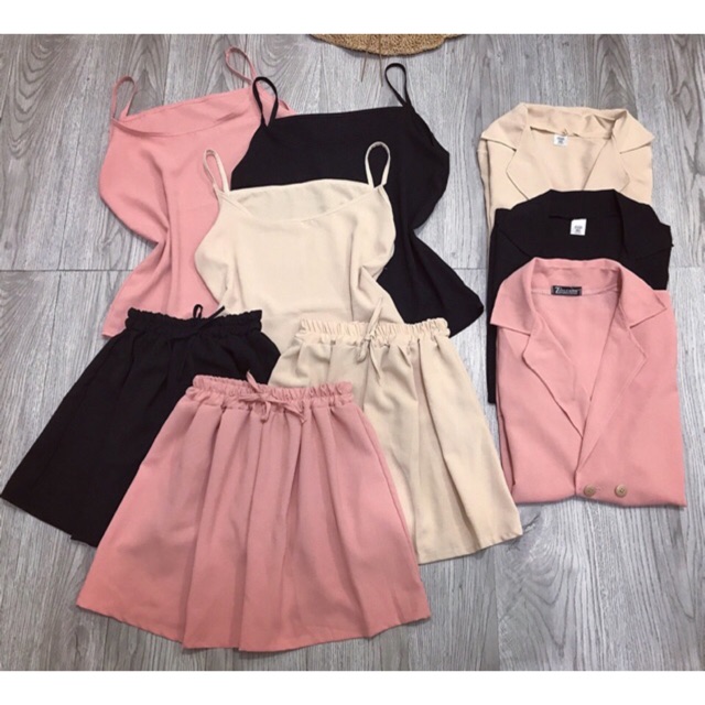 Set 3 món áo hai dây+vest+quần đùi