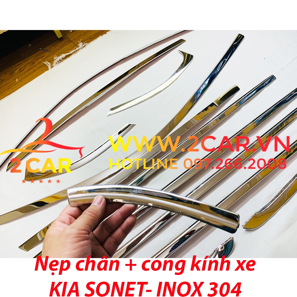 Nẹp viền chân kính, cong kính xe KIA SONET 2021- 2022 chất liệu inox 304 sáng bóng