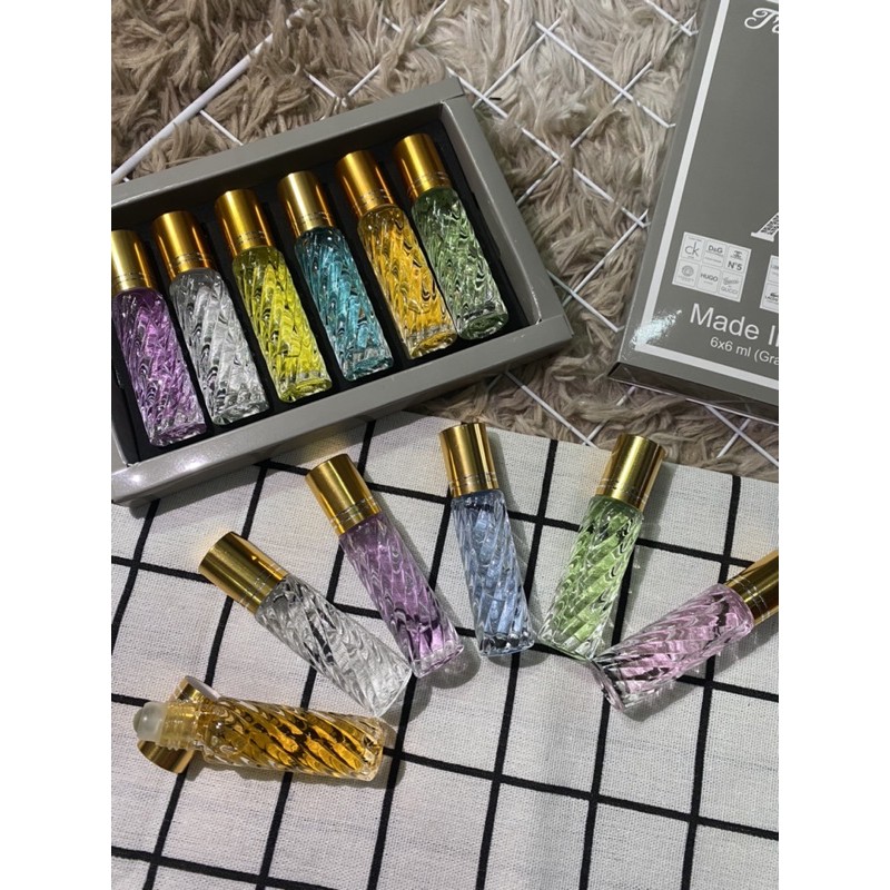 1 chai nước hoa Pháp dạng lăn 6ml mùi ngẫu nhiên