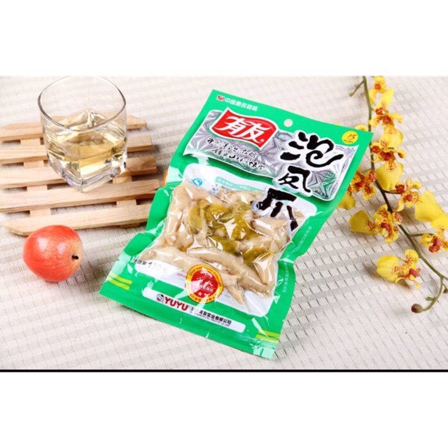 Chân gà muối ớt xanh YUYU, chân gà ăn vặt