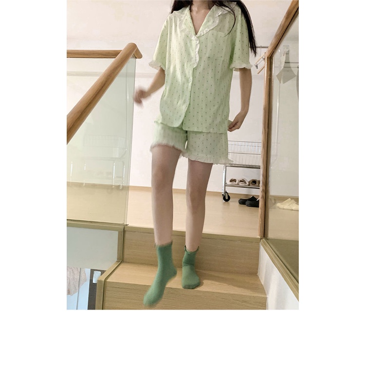 Bộ Đồ Ngủ Áo Tay Ngắn Và Quần short Họa Tiết Chấm Bi Ren Màu Xanh Lá Phong Cách Hàn Quốc Dành Cho Bạn Nữ Mặc Ở Nhà