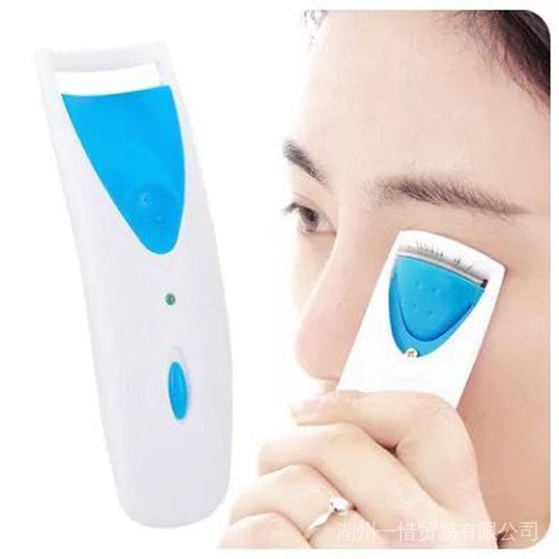 Máy uốn lông mi phát nhiệt chạy điện trang điểm tiện dụng