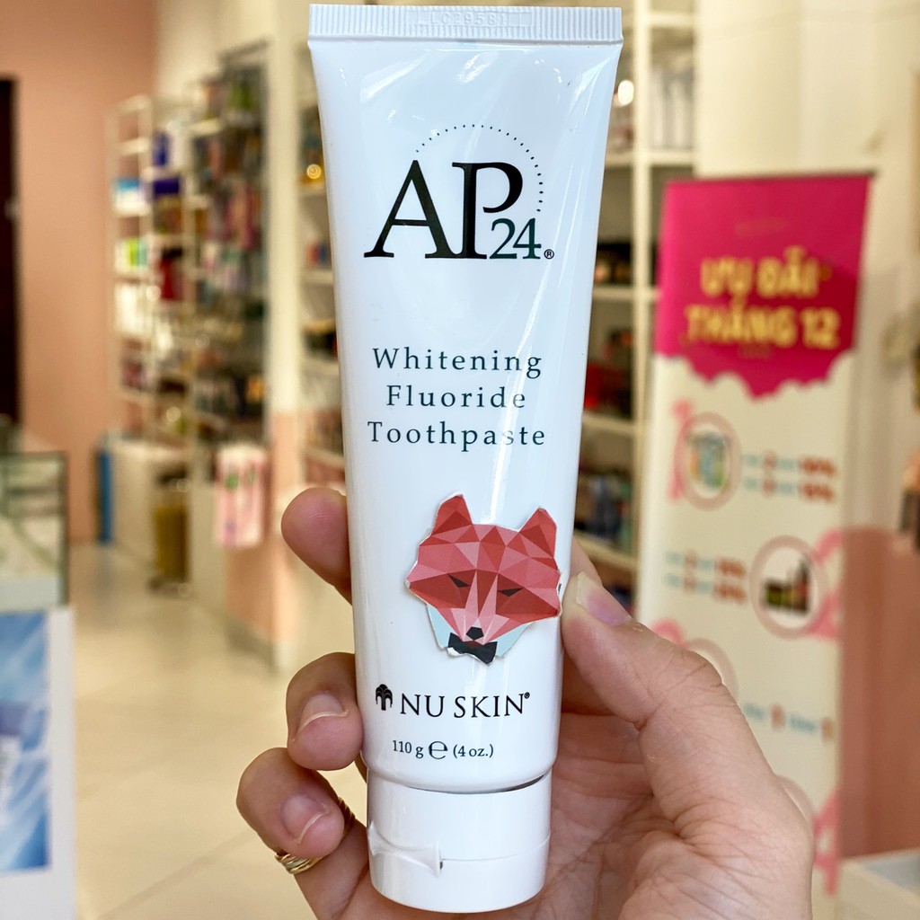 Kem đánh răng AP24 Whitening Fluoride Toothpaste 110g