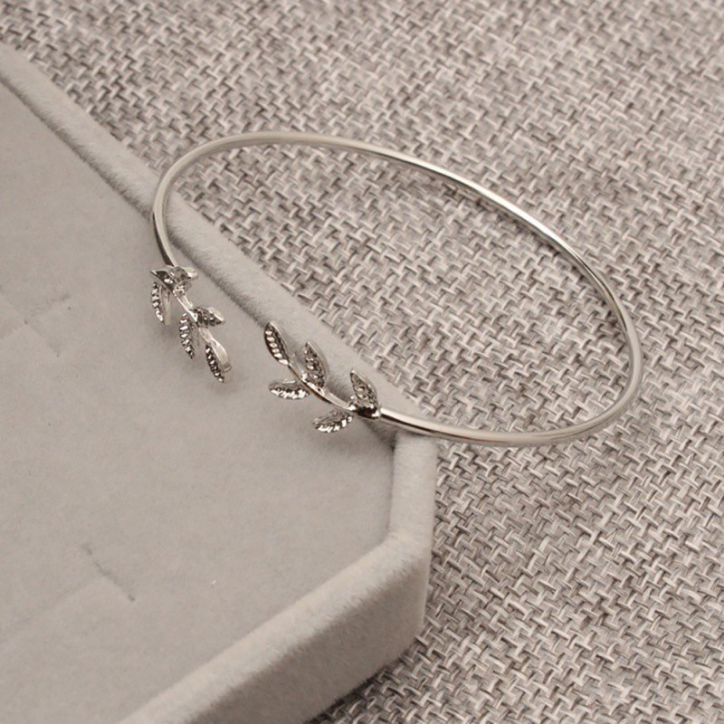 Vòng Tay Hở Hình Lá Ô Liu Dễ Dàng Điều Chỉnh Cho Nữ