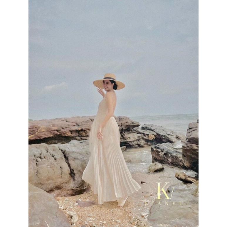 SAN Đầm hở lưng beige cổ yếm xoè dập ly, váy xếp ly đi biển, tiệc chụp hình sống ảo ;