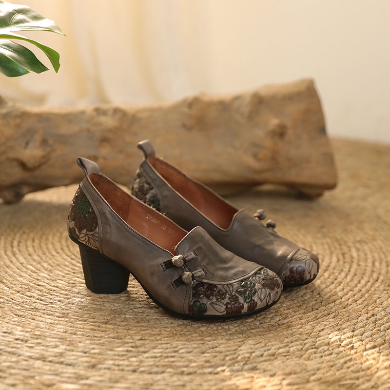 Giày Cao Gót Da Bò Mũi Tròn Đế Dày Cài Khóa Dập Nổi Kiểu Retro Thời Trang 2022 Cho Bạn Gái