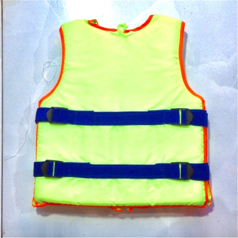 Áo phao bảo hộ cho bé