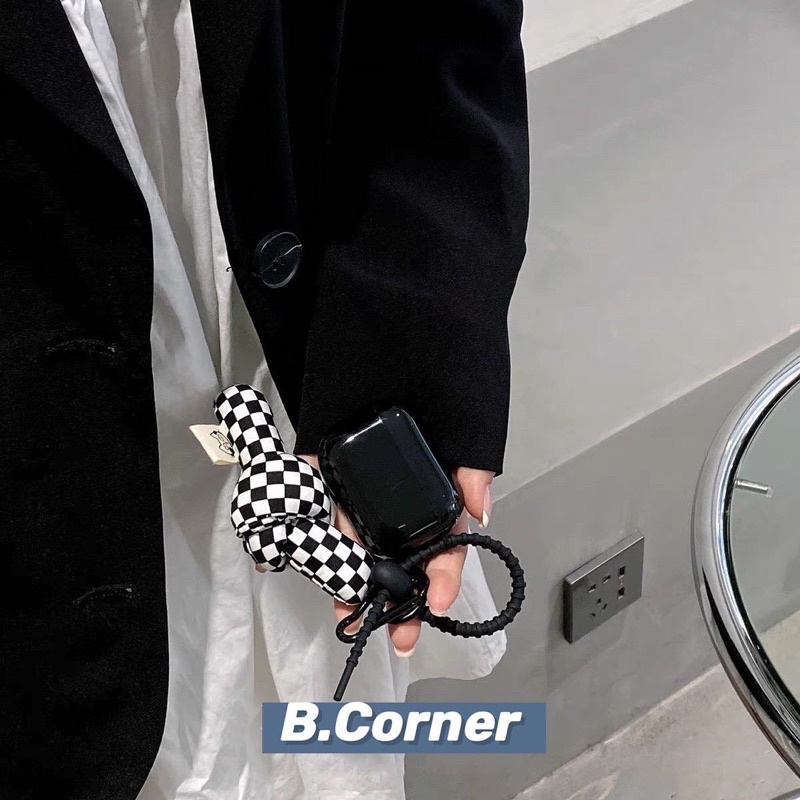 Móc Khoá Nút Thắt Vải Caro Trắng Đen - MK1330