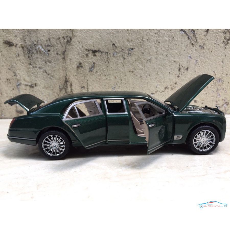 ​Mô hình xe Bentley Mulsanne Grand Limousine tỷ lệ 1:24