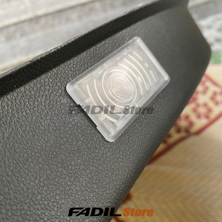 Đèn soi cửa xe VinFast Fadil + Giắc + 2 Cos để nối dây