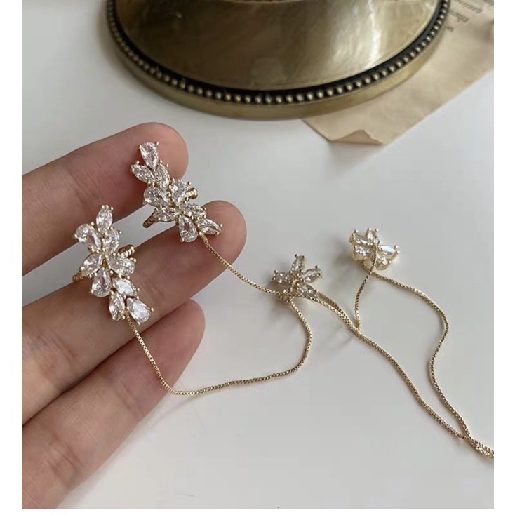 khuyên vành tai xỏ hoa đính đá
