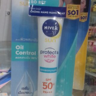Kem chống nắng Nivea