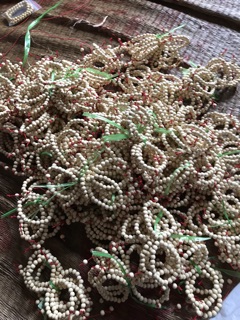 Vòng dâu cho trẻ nhỏ và người lớn đây ạ