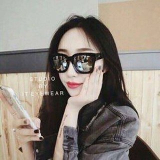 Kính V đen tráng gương