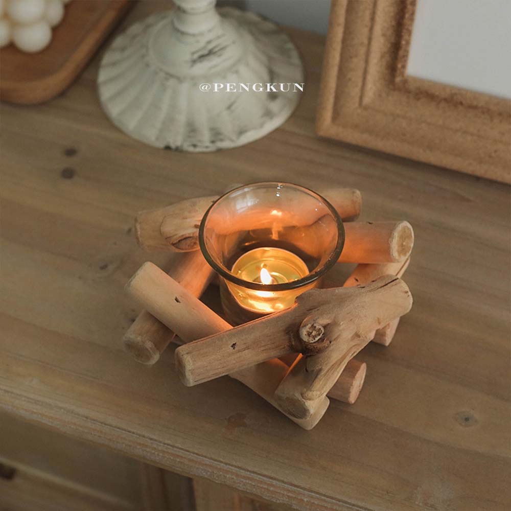 Giá đựng nến bằng gỗ phong cách cổ điển kiểu Châu Âu đơn giản dùng để trang trí nhà