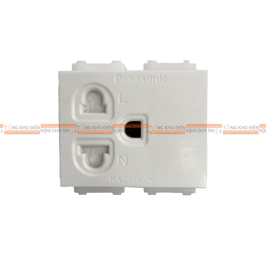 Ổ đơn 3 chấu Panasonic, Có màn che và dây nối đất WEV1181-7SW [Dòng WIDE]