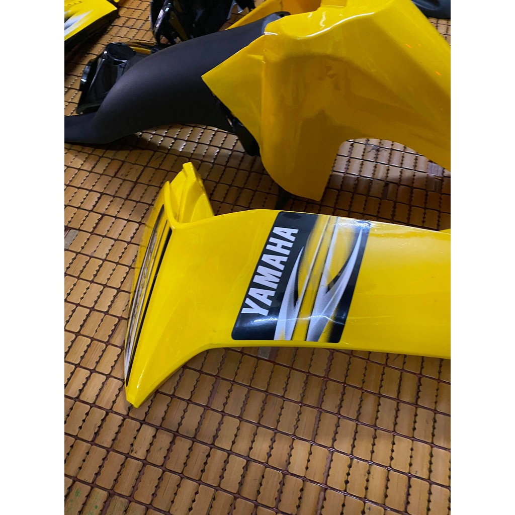 Dàn áo Sirius hàng Việt Nam loại 1 màu Vàng Đen kiểu Zin