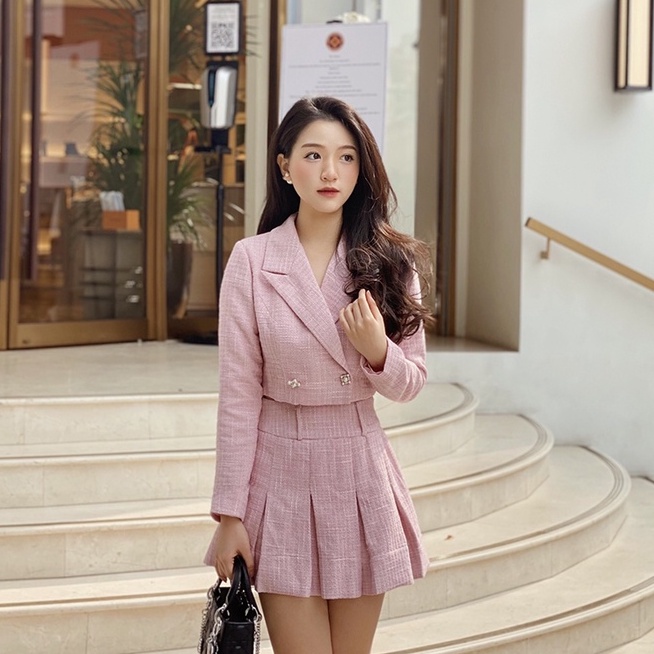 Áo khoác tweed và chân váy xoè hồng có cúc cài Blair Set