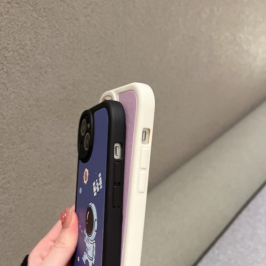 Ốp Điện Thoại Da Chống Sốc Hình Phi Hành Gia Hoạt Họa Màu Hồng Và Xanh Dương Thời Trang Cho Iphone