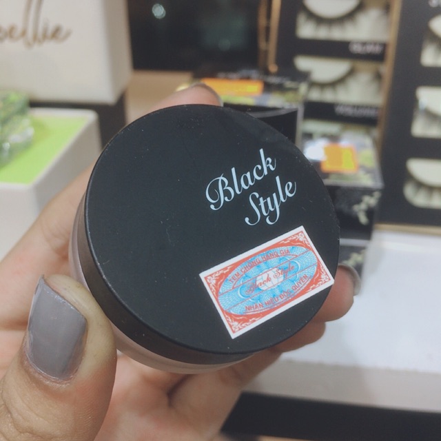 Sáp mắt black Style