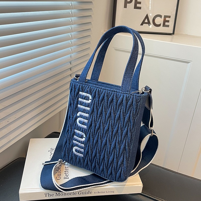 IELGY Túi Đeo Chéo denim In Chữ niche Thời Trang Cho Nữ