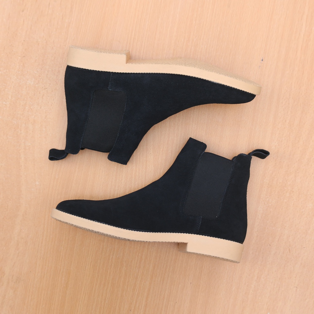 Giày Boots thời trang nam phong cách Chelsea Boots chất liệu da lộn màu đen | BigBuy360 - bigbuy360.vn