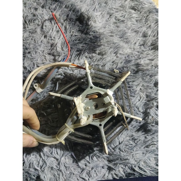 Quạt sưởi 220v
