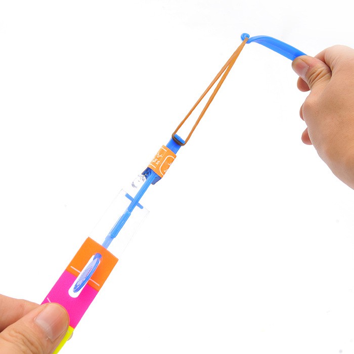 Quay phát sáng bắn ná cực thú vị cho các bé