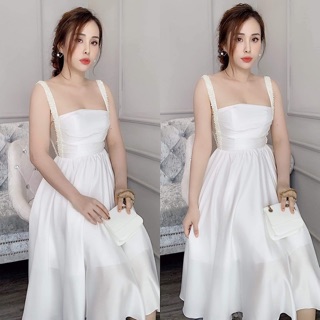 Com bo đầm Trắng Da Tiệc