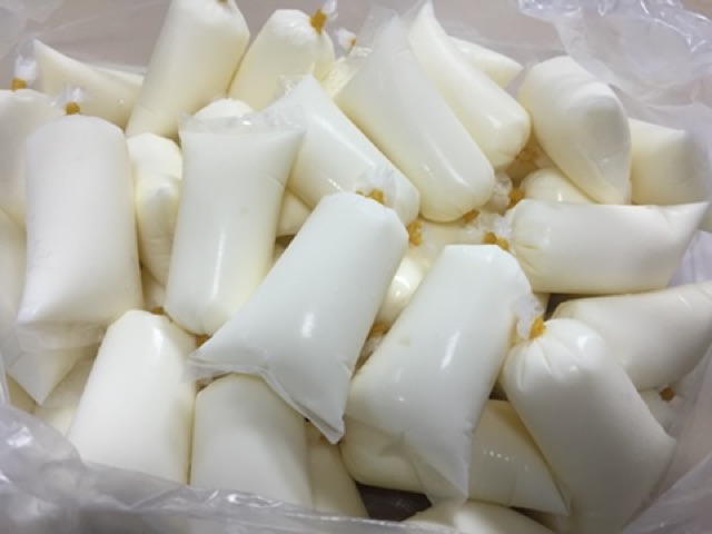 Hỏa tốc_50 bịch sữa chua  nhà làm - 100% từ sữa bò tươi nguyên chất