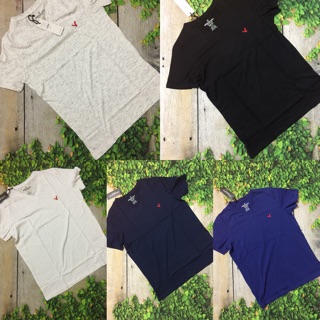 Áo cổ tim american eagle