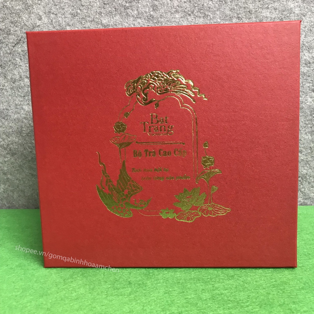 Hộp ấm chén Bát Tràng, Bộ đựng quà tặng ấm chén lót lụa