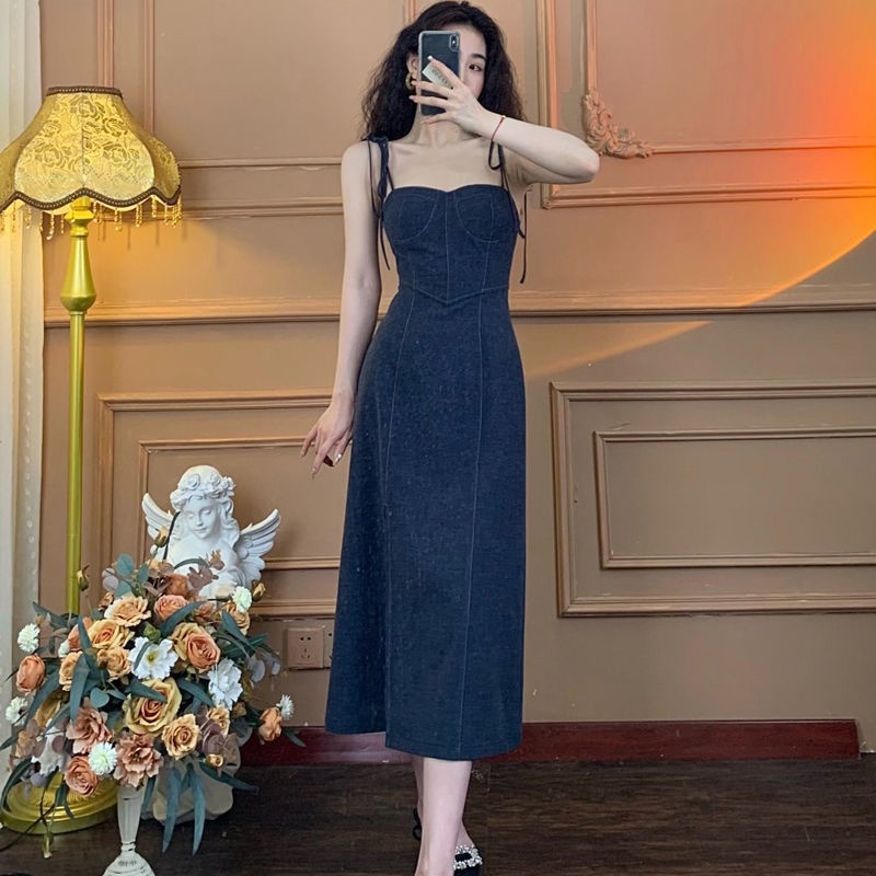 Đầm Yếm Denim Hai Dây Dài Qua Gối Xẻ Tà Thời Trang Mùa Hè Hàn Quốc Hàng Mới