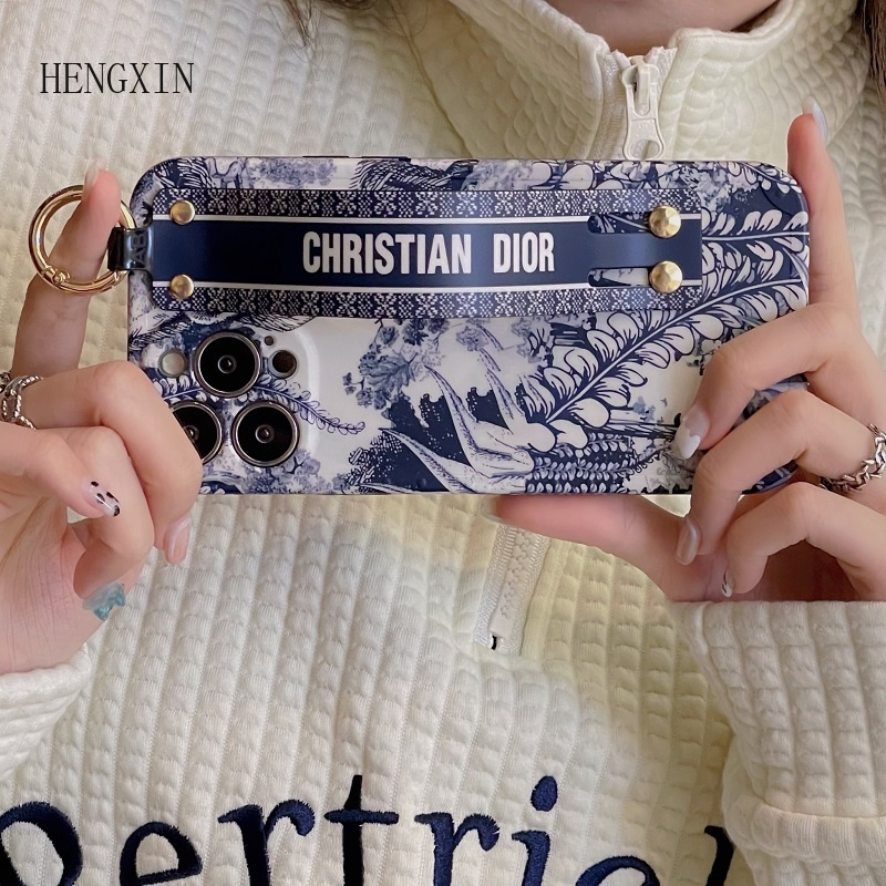 Forest Story Wristband is suitable for IPHONE 15PRO MAX Bracket 14 11 12 13 PRO MAX Shockproof Soft Cover