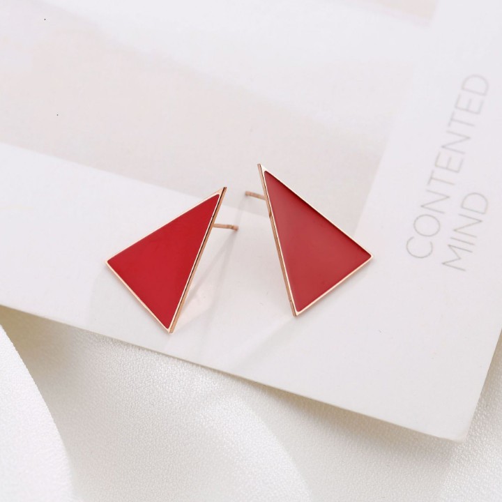 Bông Tai Tam Giác Titan Không Đen TT 1777