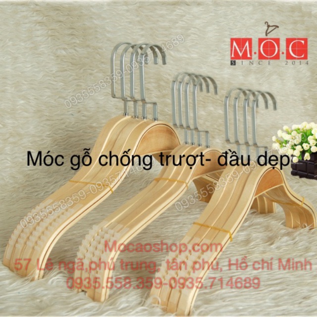 Móc gỗ ván ép vai đệm chống trượt- Móc gỗ treo quần áo cao cấp