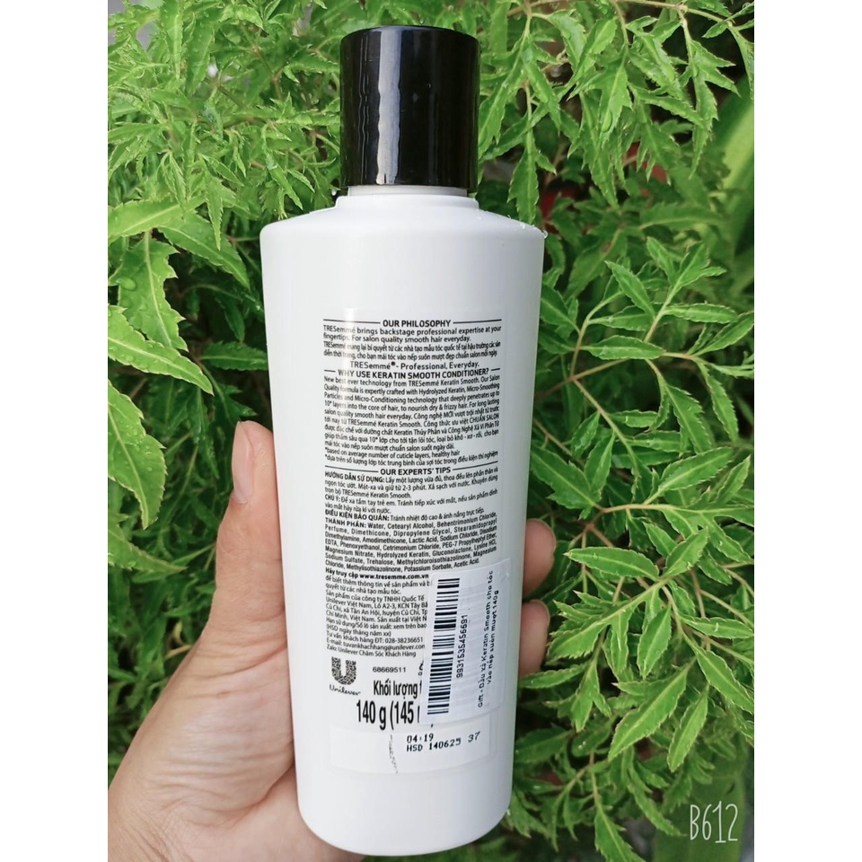Dầu Xả Tresemmé Keratin Smooth 140g