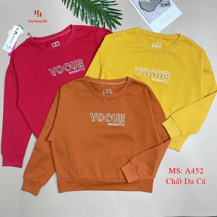 Áo nỉ da cá dáng croptop hình thêu, Áo phông cổ tròn dài tay Hifa Hoàng Hiền: A452