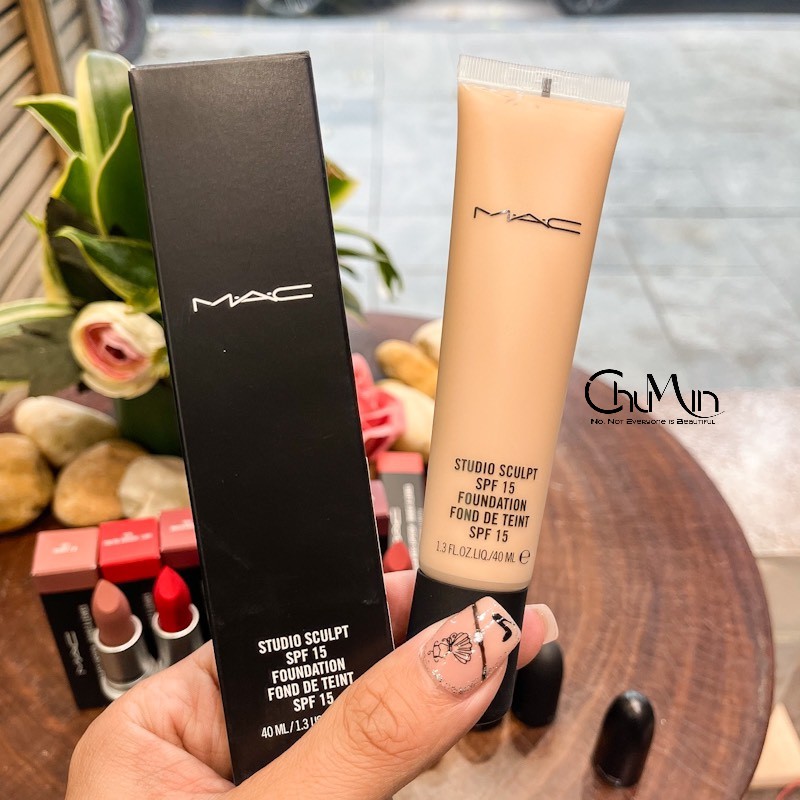 Kem Nền Cấp Ẩm Che Phủ Hoàn Hảo MAC Studio Sculpt Spf15 Foundation 40ml