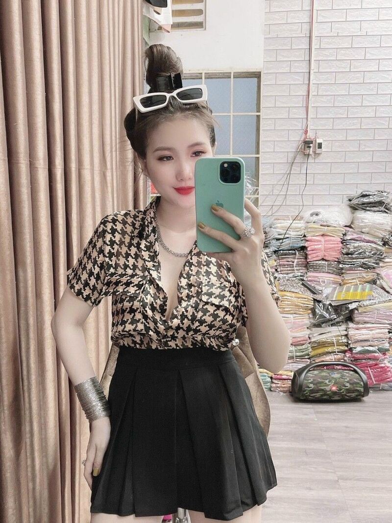 Áo sơ mi nắp túi cộc tay họa tiết mới