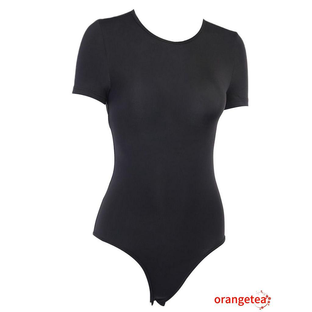Jumpsuit Tay Ngắn Màu Đen Thiết Kế Hở Lưng Quyến Rũ