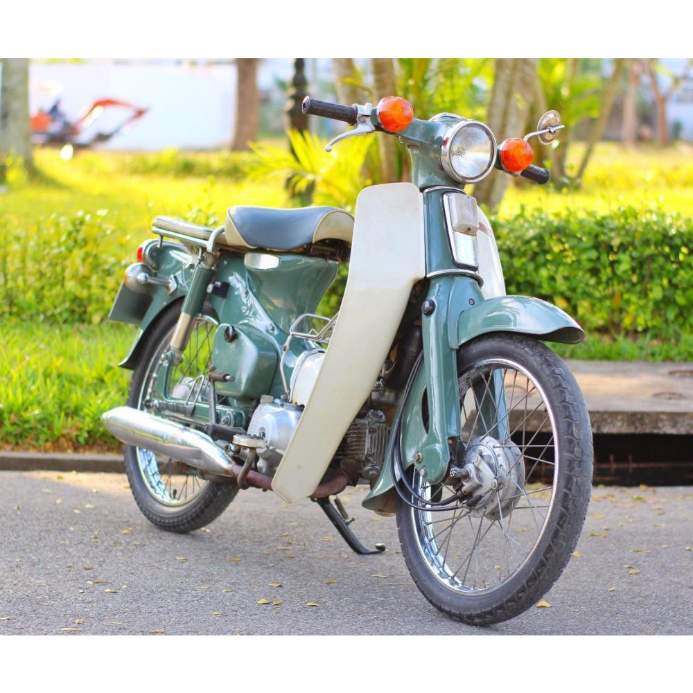 Phụ kiện xe xưa_chụp lái,xi nhan 67,78,dd,81,82 màu khói thanh khang CGV321