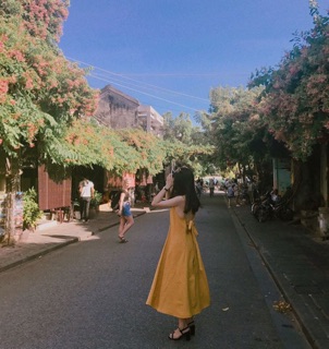 Đầm suông maxi hở lưng thắt nơ