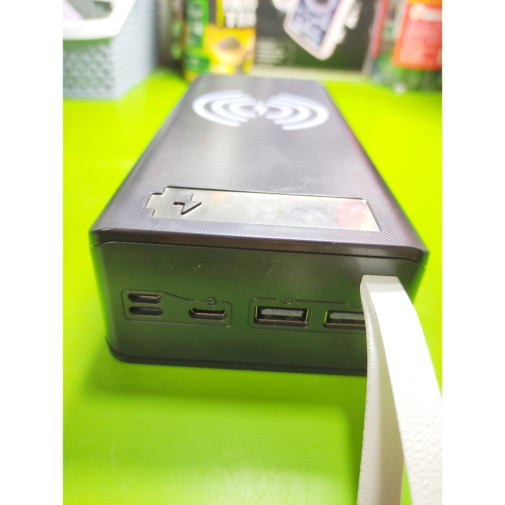 Box sạc dự phòng 16 cell 18650 sạc không dây  3 cổng vào micro USB Type-C lightning dây da cao cấp