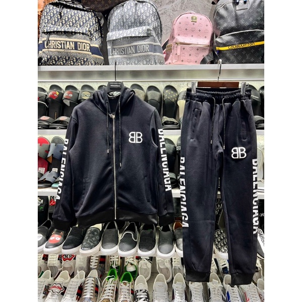 Bộ thể thoa nam nữ hoạ tiết thêu chữ cực nét