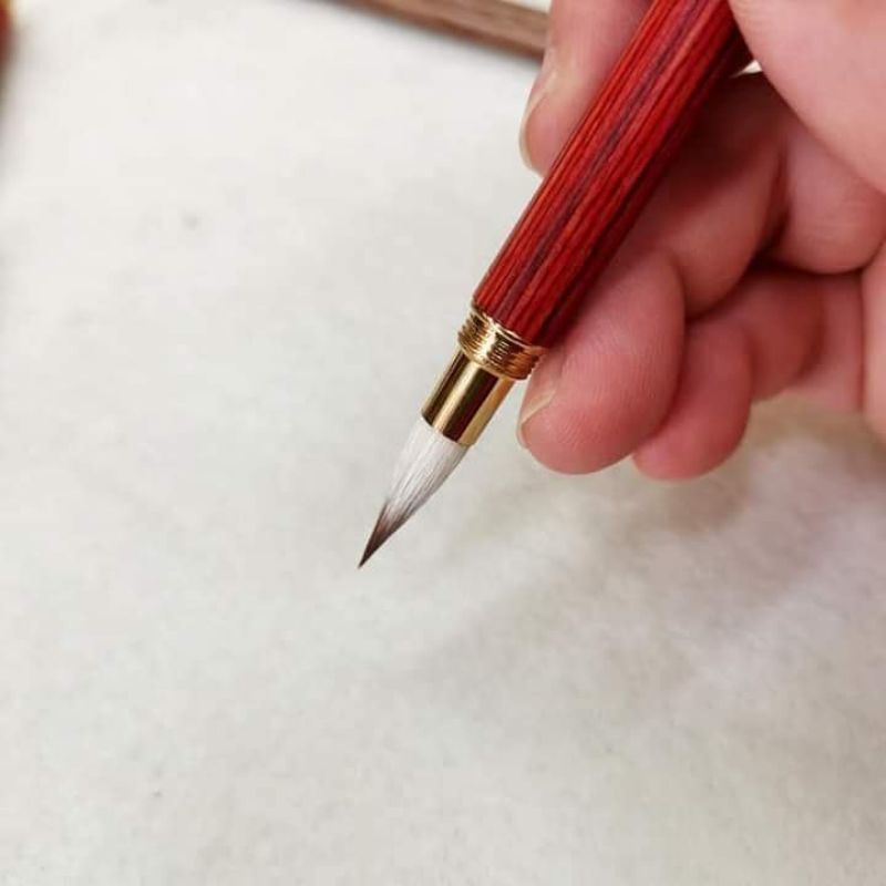 Bút tiểu khải loại tốt dùng để chép sách, chép kinh, ghi sớ...