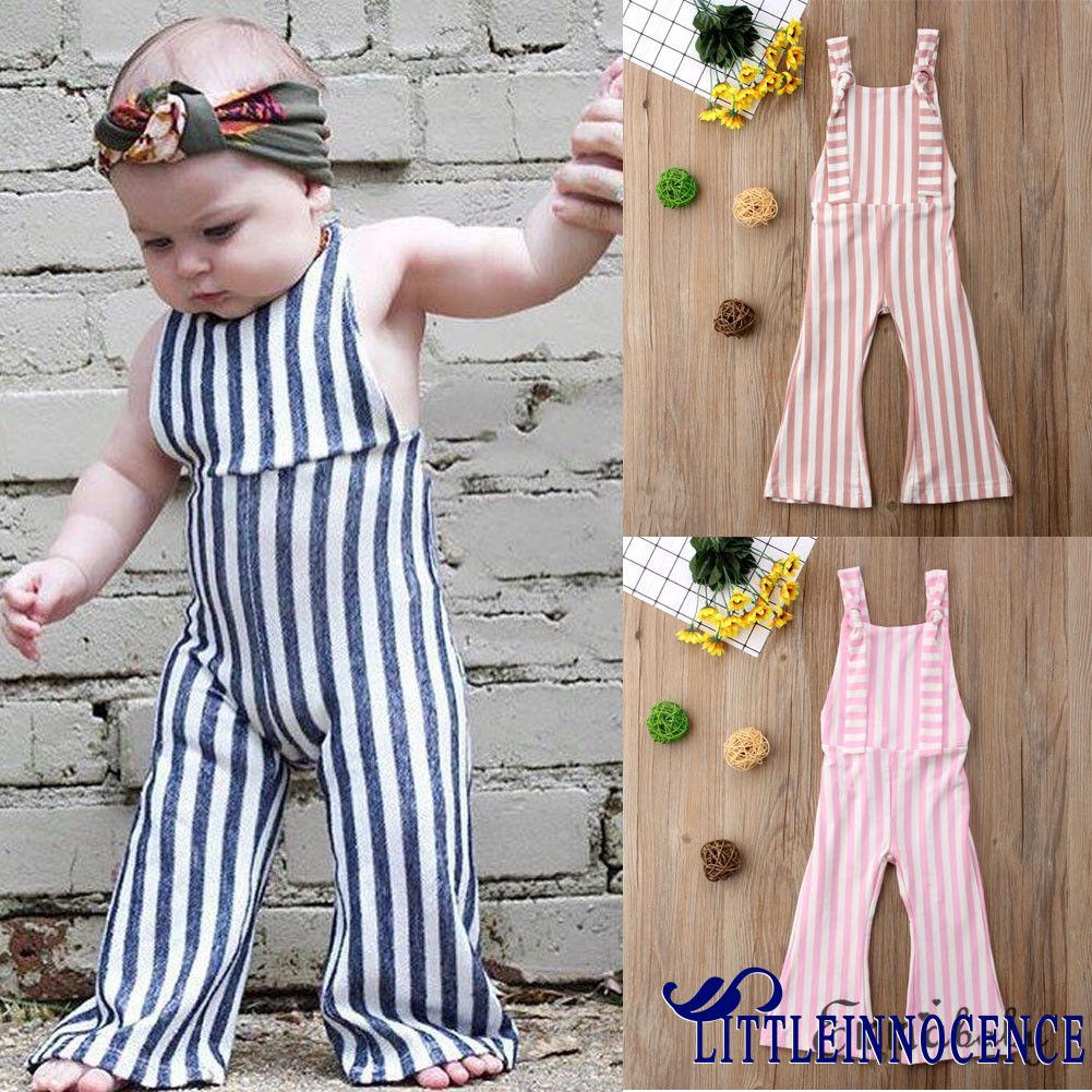 Trang phục jumpsuit kẻ sọc cho mẹ &amp; bé