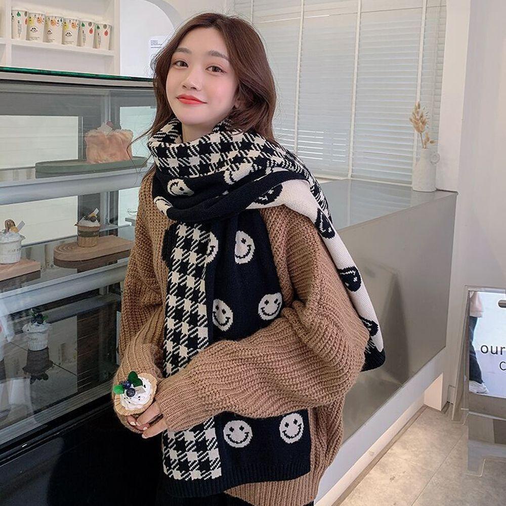 Khăn Choàng Cổ Dệt Kim Dày Mềm Mại In Họa Tiết Mặt Cười Thời Trang Cho Nữ