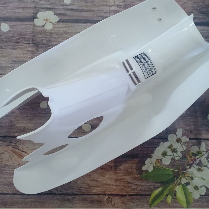 Yếm ngoài xe CUB 82 - Bửng trắng xe CUB 82- YẾM TRẮNG XE CUB  50